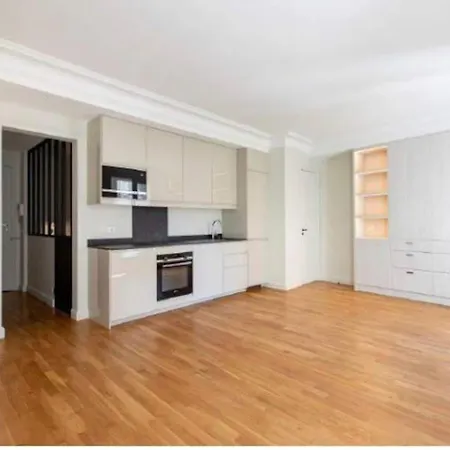 Apartment Coeur De Montorgueil Angle Tiquetonne Ensoleille